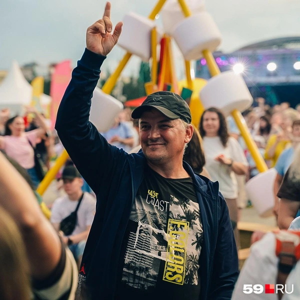Танцевали и мужчины… | Источник: Репсиме Зурнаджян / 59.RU