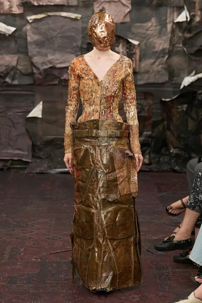 Зави на шоу Maison Margiela Artisanal 2025 | Источник: Maison Margiela