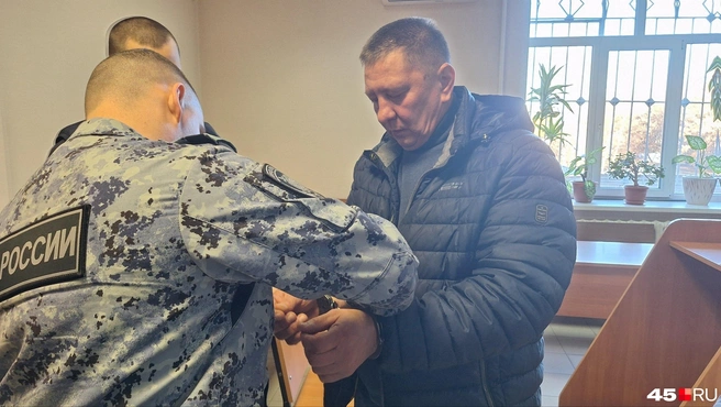 Александра Гонцову отправили в СИЗО из зала суда | Источник: Александр Лисихин / 45.RU