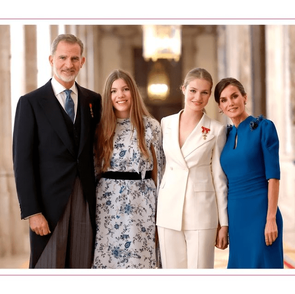 Кейт Миддлтон, княгиня Монако Шарлен и другие королевские семьи на рождественских открытках