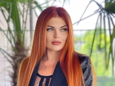 Бывшая модель plus-size Юлия Рыбакова после похудения на 35 кг: «Полный человек уязвим, обидчив»