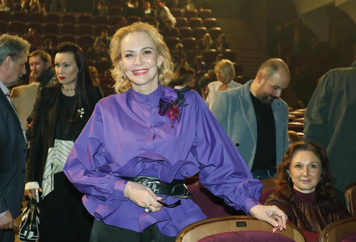 Алена Яковлева | www.starhit.ru