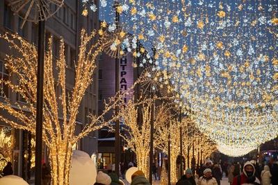 Holiday over: Novosibirsk begins taking down New Year decorations