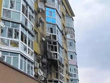 Беспилотник упал на жилой дом в Воронеже и взорвался: есть раненые