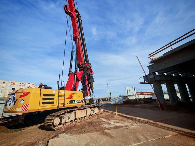 Новый путепровод строят на пересечении улицы Гаранькина и Загородного шоссе, рядом с ТРЦ «Кит» | Источник: администрация Оренбурга