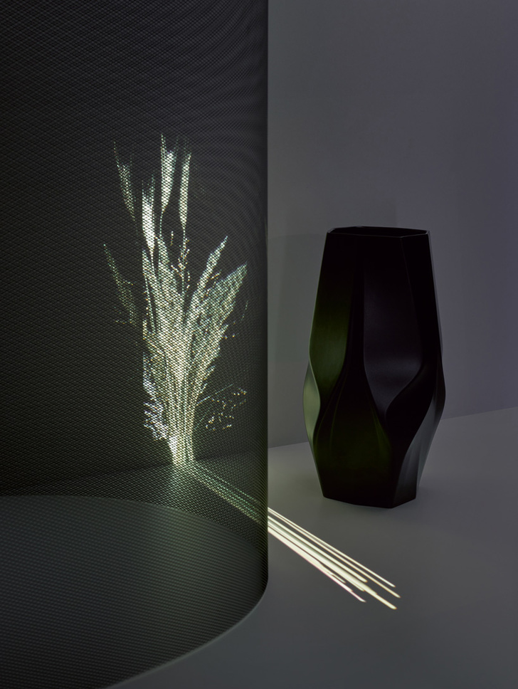 Футуристичные вазы от Zaha Hadid Design и Rosenthal (фото 4)
