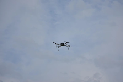 Беспилотники атаковали Ростовскую область, повредив дома и автомобили