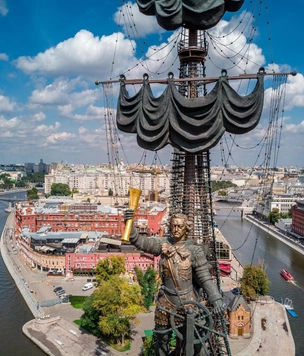 5 локаций в Москве, на которые лучше смотреть с воды