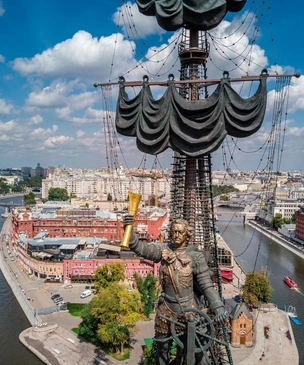 5 локаций в Москве, на которые лучше смотреть с воды