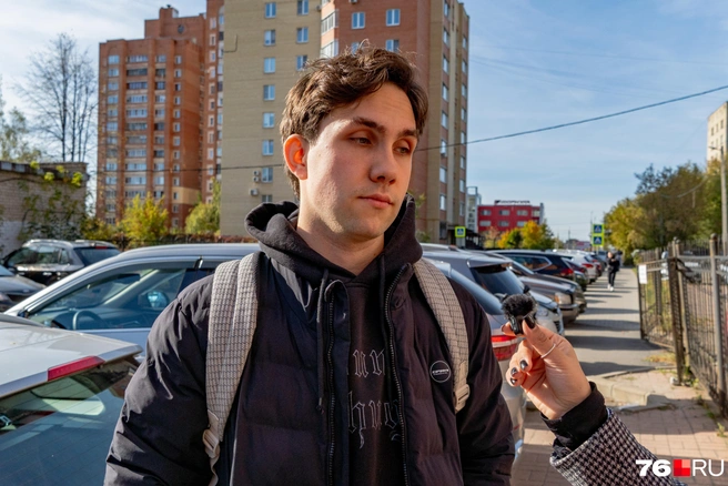 Юрий нацелен на совмещение работы в школе и репетиторство  | Источник: Кирилл Поверинов / 76.RU