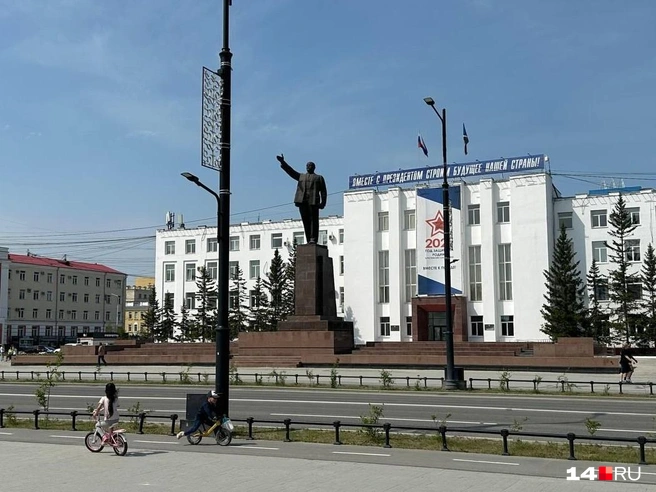 Дедушка Ленин на месте | Источник: Илья Константинов / 14.RU