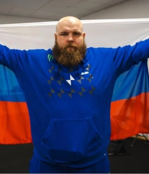Ушла эпоха: Василий «Пельмень» Камоцкий проиграл в финале чемпионата мира по пощечинам (видео)