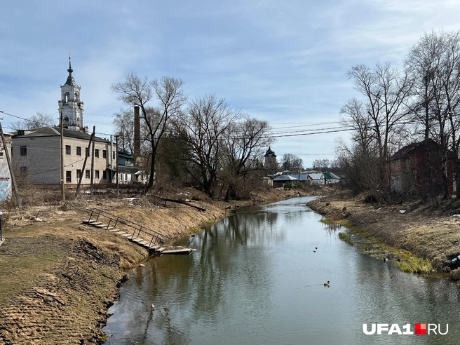 Церквей много в центре и около него, на окраинах их почти нет