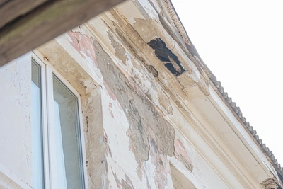 В Тавричанке жители аварийного дома остались без помощи