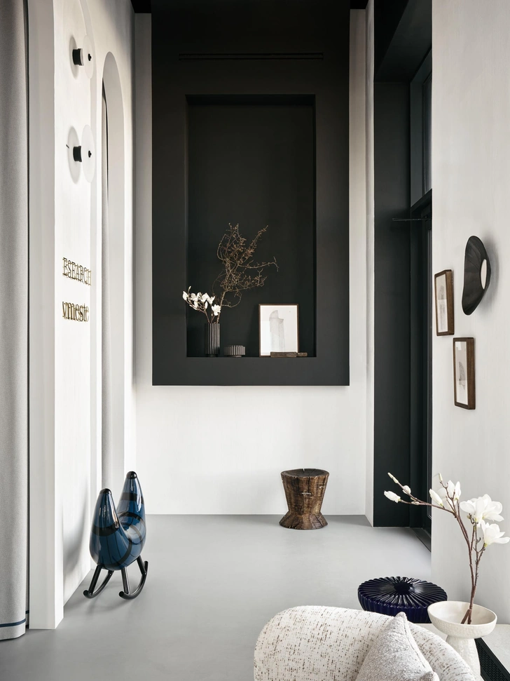 Работы Ильи Шалашова. Керамика, Rehome Living Objects. | Источник: Никита Теплицкий
