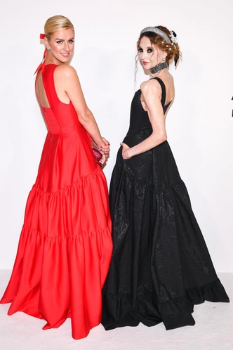 Ники Хилтон на премии CFDA Fashion Awards в Alice + Olivia, 6 ноября 2023 год