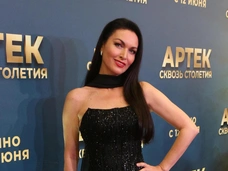 Юлия Такшина и Григорий Антипенко воссоединились на выпускном сына: «Господи, как летит время!»