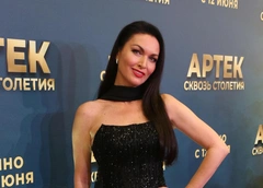 Юлия Такшина и Григорий Антипенко воссоединились на выпускном сына: «Господи, как летит время!»