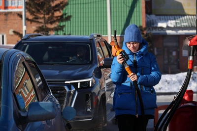 Почему цены на бензин в России не реагируют на Ближний Восток
