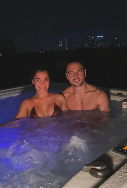 Пара весело провела время, наслаждаясь друг другом