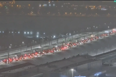 Новосибирск парализован 10-балльными пробками утром 13 января