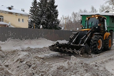 В Кемерове усиливают уборку снега из-за жалоб жителей