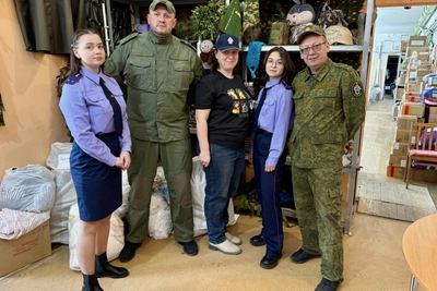 Следователи Кировской области изготовили сети и аптечки для фронта