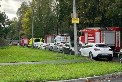 Из-за пожаров в Петербурге эвакуировали 20 человек