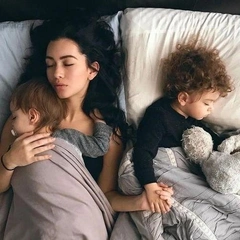 Эксперт по сну Кремнева рассказала, как уложить ребенка спать за 5 минут