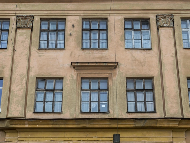 А вы бы пошли работать учителем за такие деньги? | Источник: Константин Завриков / V1.RU