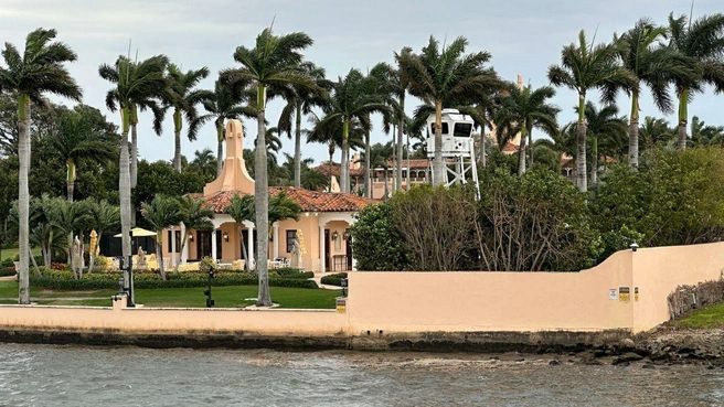 Праздник прошёл в президентской резиденции Mar-a-Lago. | Источник: MEGA