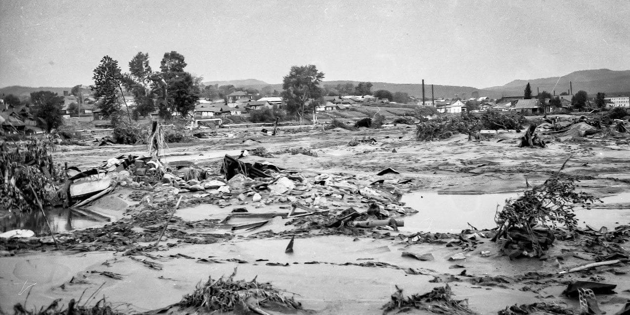 «Погибли все жители улицы»: как прорвало плотину в Тирляне и 7 метровой волной смыло рабочий поселок в Башкирии