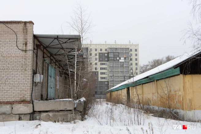 Сохранились не все постройки, но все равно их довольно много | Источник: Михаил Шилкин