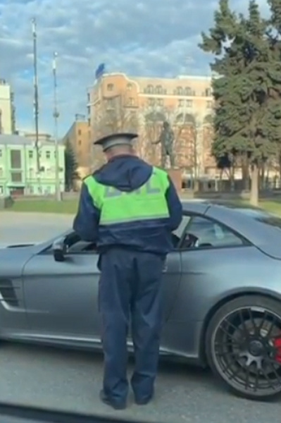 Дмитрий Тарасов нарушил правила дорожного движения