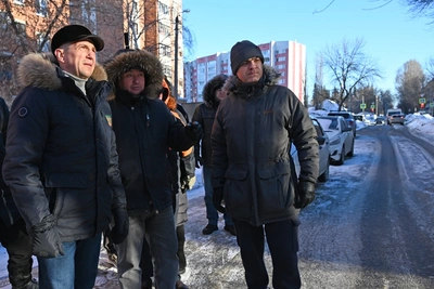 Денисов проверил благоустройство дворов в микрорайоне Стрела
