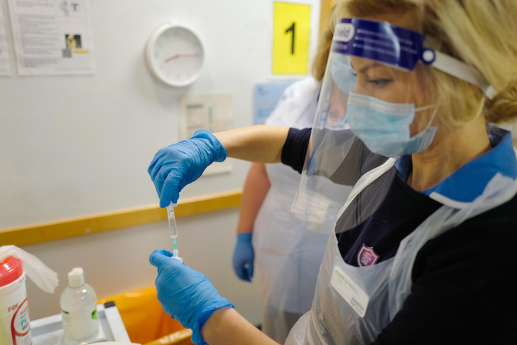 Во время клинических испытаний европейской вакцины погибло шесть человек