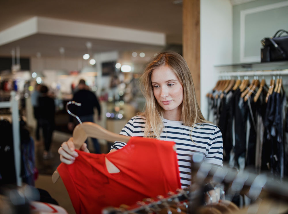 Шопинг со стилистом: что это такое и зачем он нужен | marieclaire.ru