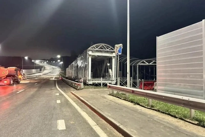 Светофор заменят надземный переход после тарана грузовика