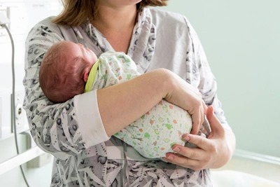 Больница в Иркутске выплатит 300 тысяч семье ребенка-инвалида