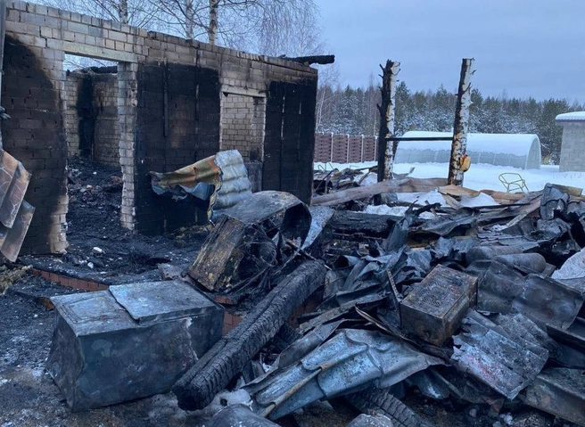 На месте пожара в Нижегородской области найдены тела троих детей | 62.ru