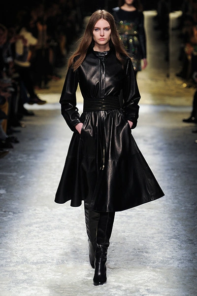 Blumarine | Источник: Imaxtree