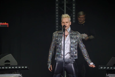 Райдер SHAMAN: портрет Путина и печенье «Полет СССР»