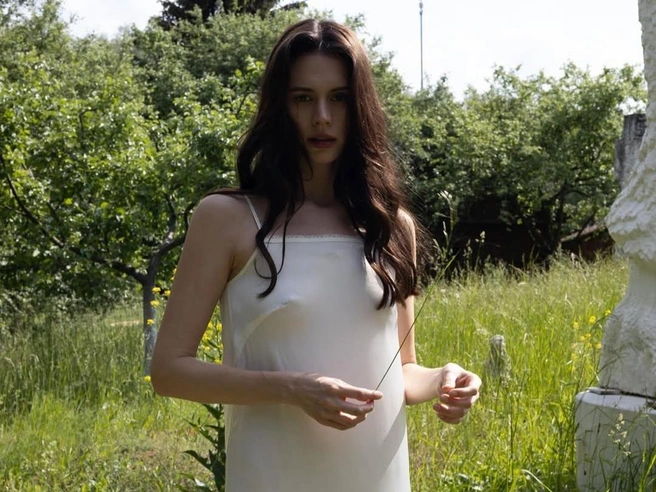 Образ, породивший слухи о втором ребенке | Источник: dianapozharskaya / Instagram (экстремистская организация, деятельность запрещена на территории РФ)