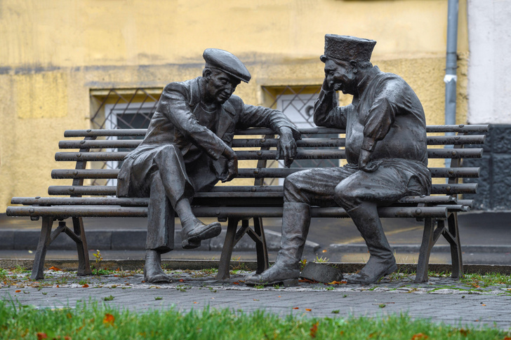 Игроки в нарды и сонный Пушкин в бричке: чем удивляет гостей Владикавказ