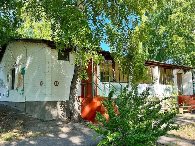 Одно из зданий на территории | Источник: camp.samregion.ru
