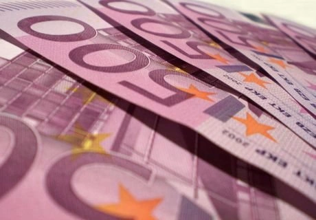 Курс евро упал ниже 72 рублей впервые с конца лета | ya62.ru