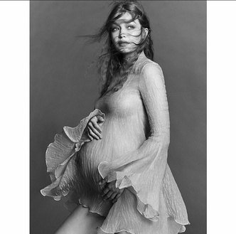 Первая фотосессия беременной Джиджи Хадид. И это безумно красиво!