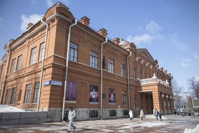 Инстасамка в опере: «За деньги — да» в Уфе