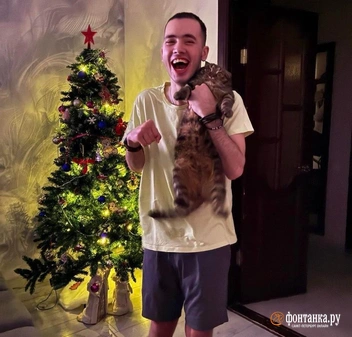 Семен встречает дома новый, 2026 год | Источник: предоставлено Марией и Семеном