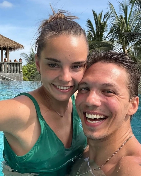 Дина Аверина и Дмитрий Соловьев | www.starhit.ru